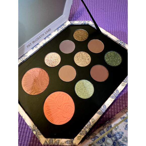 PAT MCGRATH LABS Mthrshp Bijoux Brilliance Starstruck Splendor Eyeshadow Palette - Picture 7 of 7